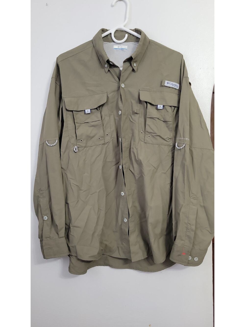 Medium Columbia PFG Button Up